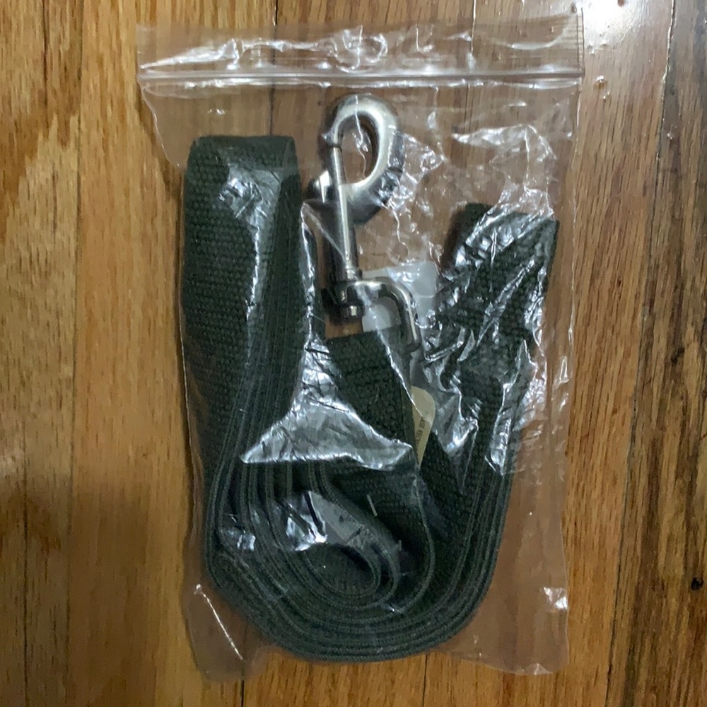 Dog leash